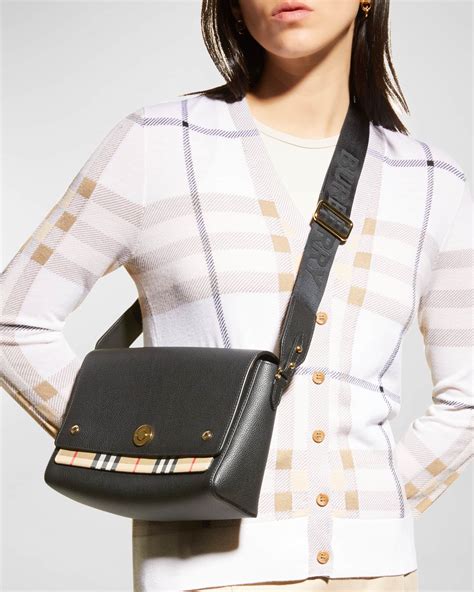 Burberry note medium leather check